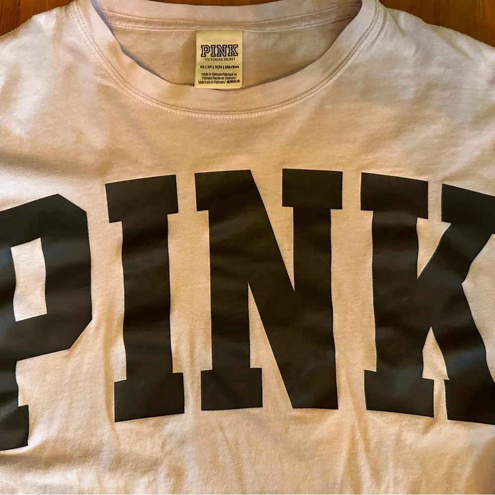 PINK Victoria’s Secret XS lilac purple long sleeved shirt - Picture 3 of 3